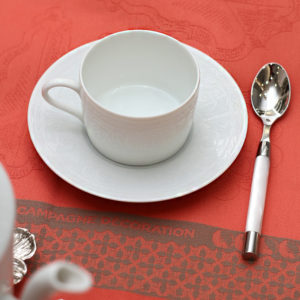 2 чайные чашки с блюдцами "Версаль" в подарочной коробке