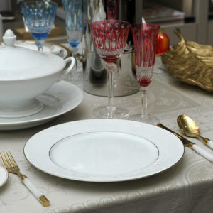 Подстановочная тарелка 30см "Версаль" платина